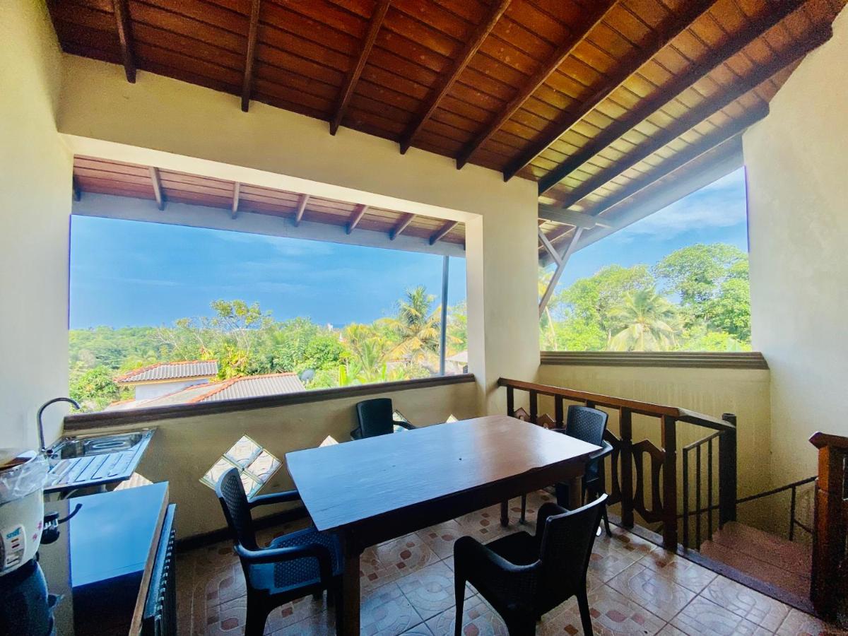 Hikka Paradise Guest House Хіккадува Екстер'єр фото
