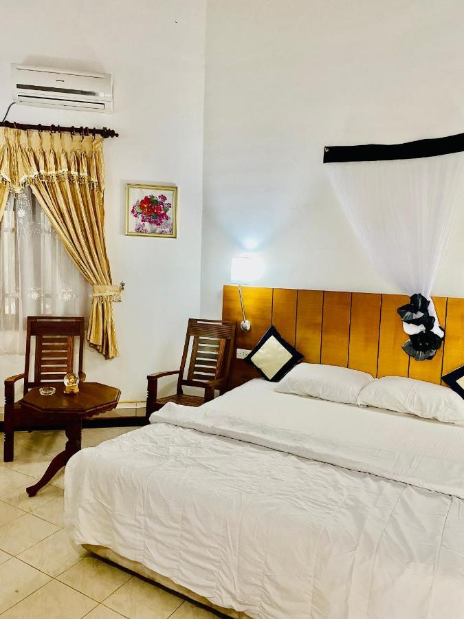 Hikka Paradise Guest House Хіккадува Екстер'єр фото