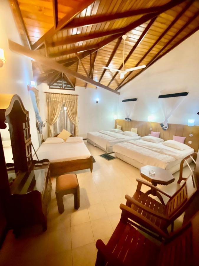 Hikka Paradise Guest House Хіккадува Екстер'єр фото