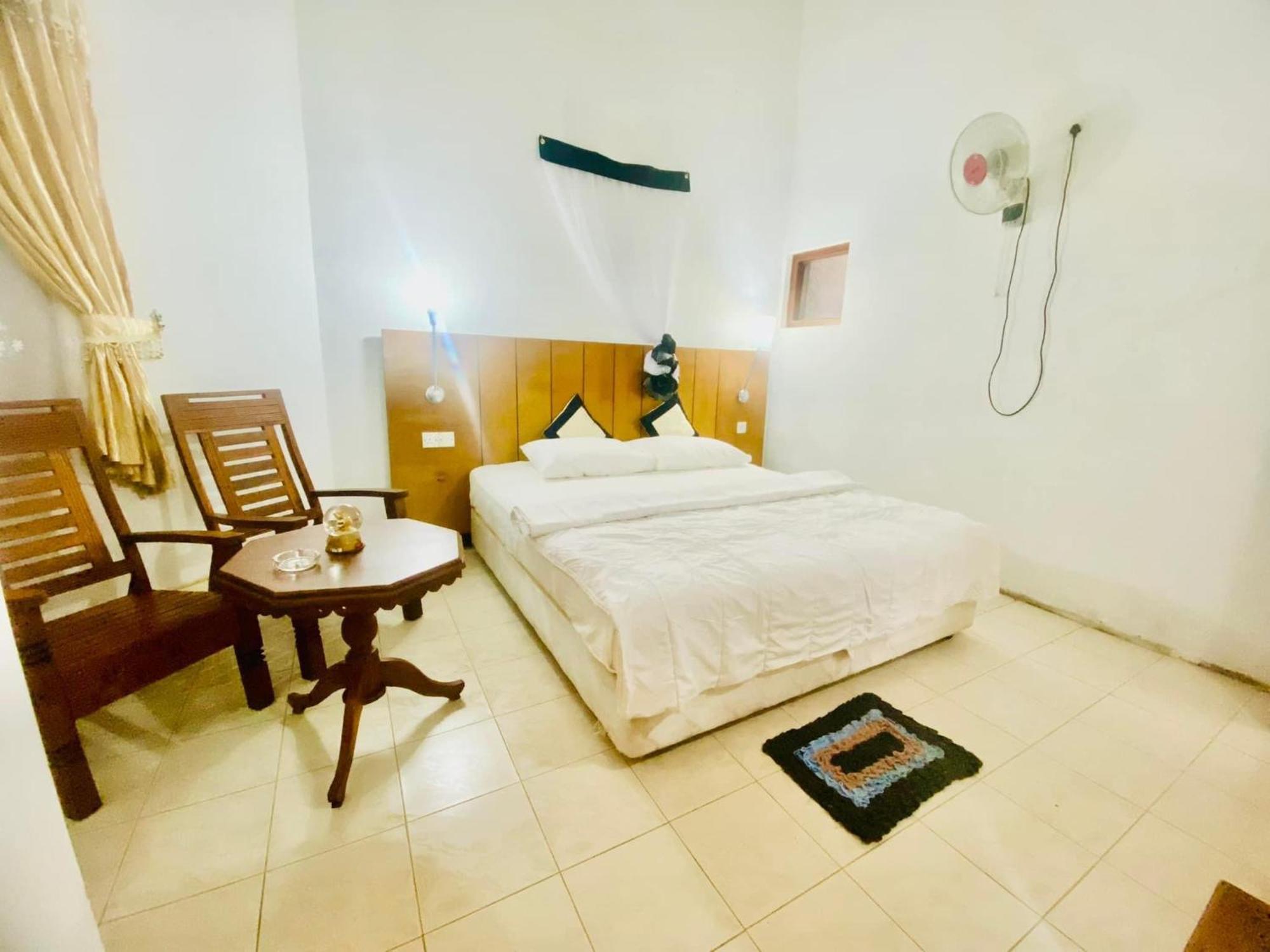 Hikka Paradise Guest House Хіккадува Екстер'єр фото